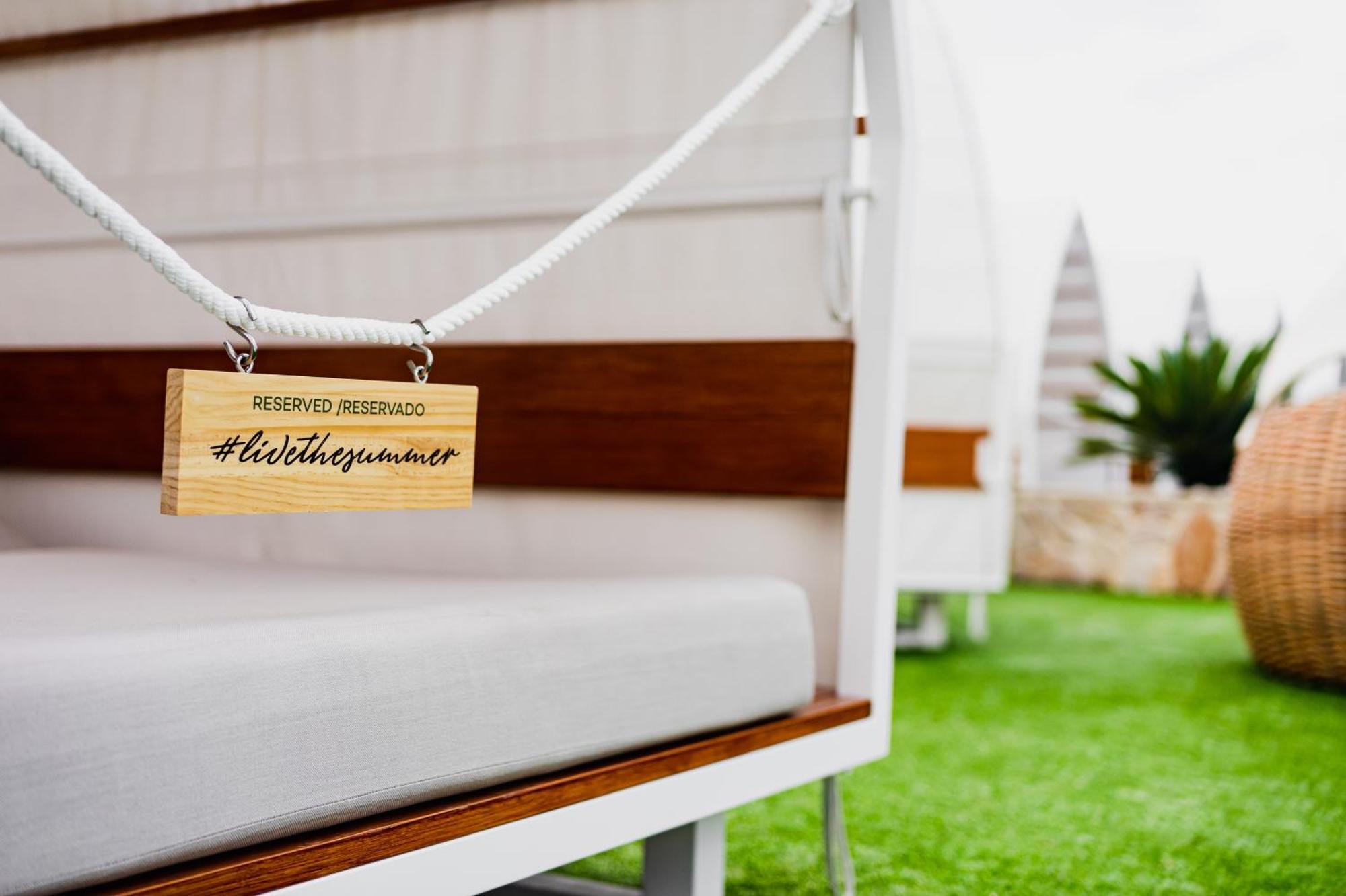 Lago Resort Menorca - Casas Del Lago Adults Only Cala en Bosch Esterno foto A hammock